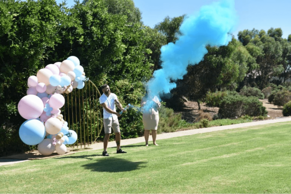 Blue (concealed colour) Smoke Holi Powder cannon launcher/popper -Gender Reveal - Confettified - Party Popper