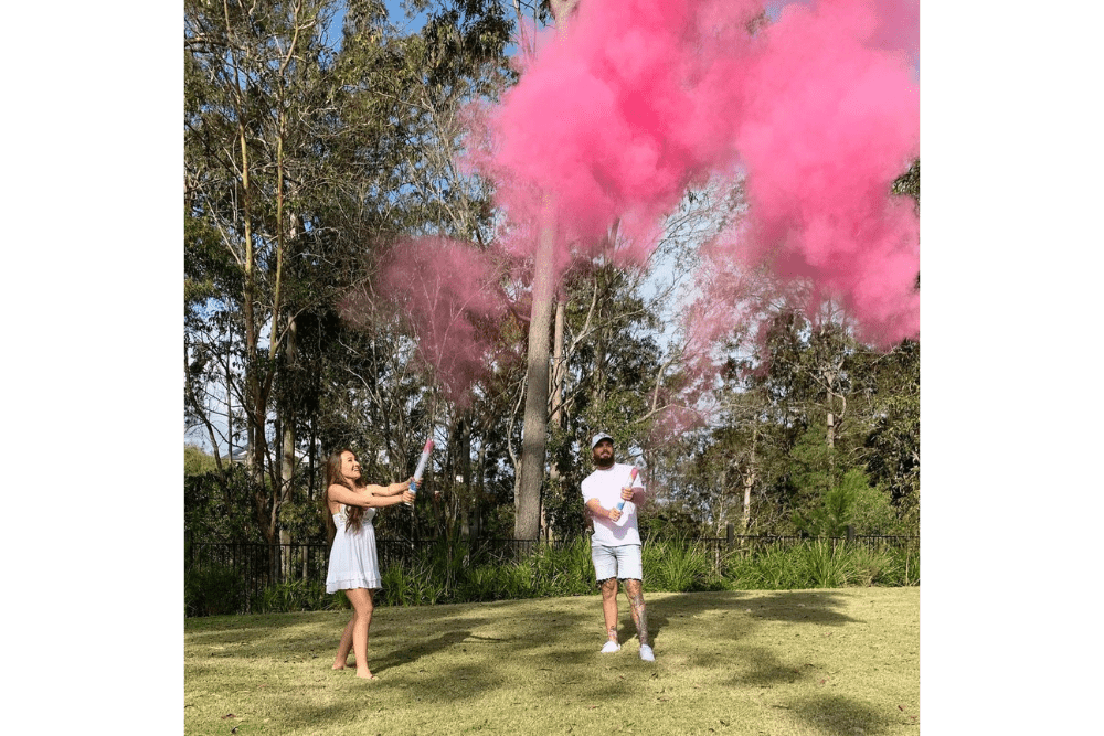 Pink (concealed colour) Smoke Holi Powder cannon launcher/popper -Gender Reveal - Confettified - Party Popper